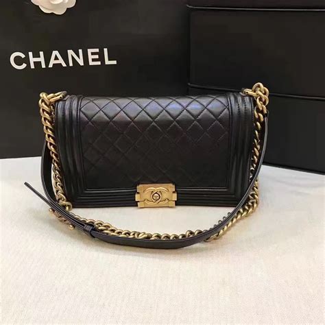 boy bag chanel tous les modéles|Chanel boy bag price.